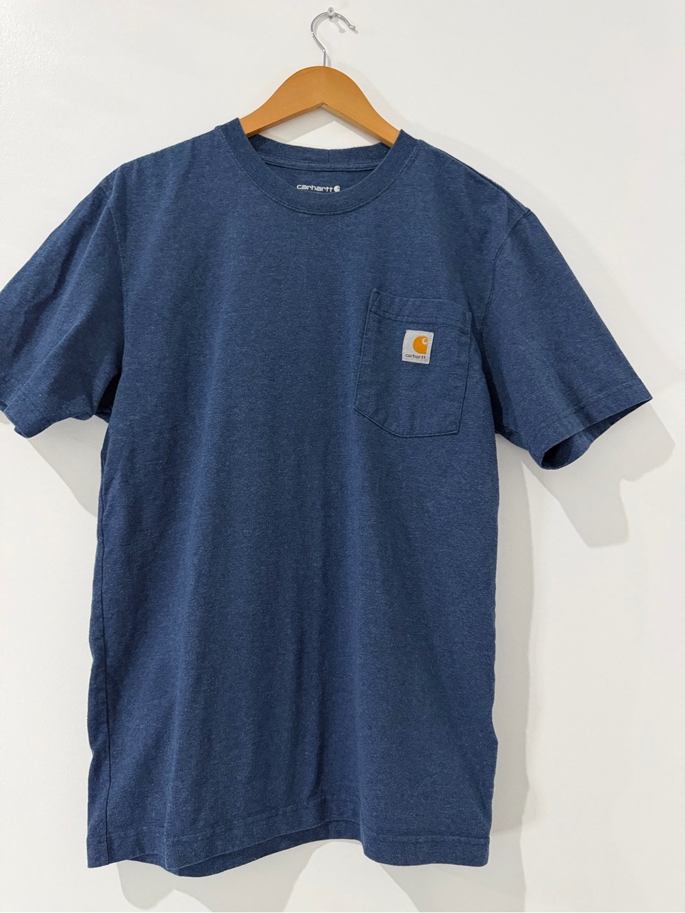 Carhartt Men's Short-Sleeve Pocket Tee in Navy Heather